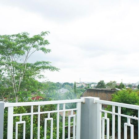 Albergue Kost Eksklusif Teduh Salakan Exterior foto
